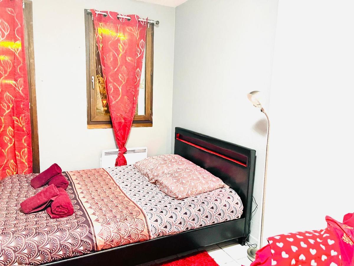 Le Red Escape A 15Min Du Centre Avec Parking Prive Gratuit Lägenhet Annecy Exteriör bild